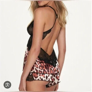 NWT Frederick's of Hollywood Rosalina Rose Cami/Short Set in Leopard Print